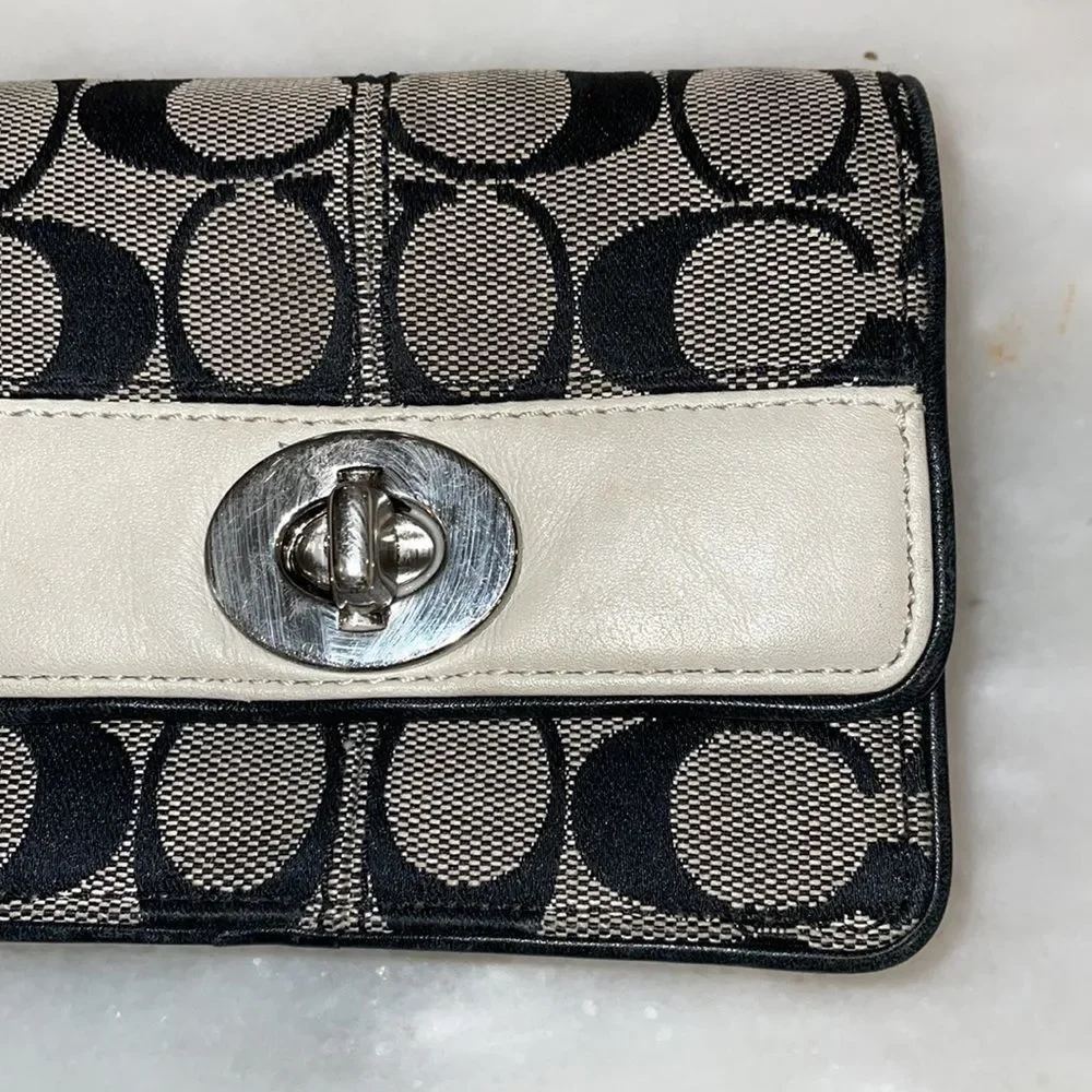 COPY - #5 Coach Mini Bag Wallet_2